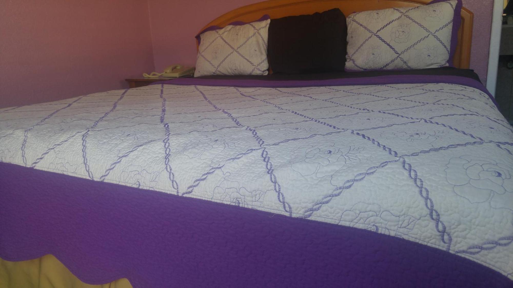 'לונג ביץ Travel Eagle Inn Motel מראה חיצוני תמונה