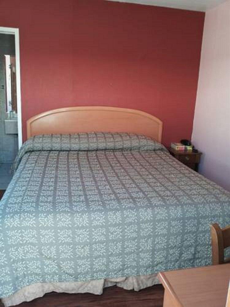 'לונג ביץ Travel Eagle Inn Motel מראה חיצוני תמונה