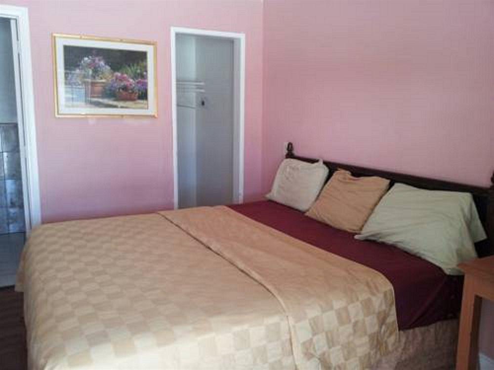 'לונג ביץ Travel Eagle Inn Motel מראה חיצוני תמונה
